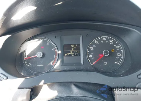 2013 Volkswagen Jetta 2.0L S из США, поврежденный, VIN 3VW2K7AJ7DM202112